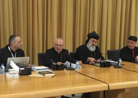 تاکید رئیس شورای کلیساهای خاورمیانه بر ضرورت گفت‌وگوی اسلام و مسیحیت