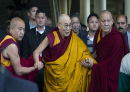 بی اعتنایی دهلی نو به فشار پکن درباره آزادی فعالیت مذهبی دالایی لاما در هند