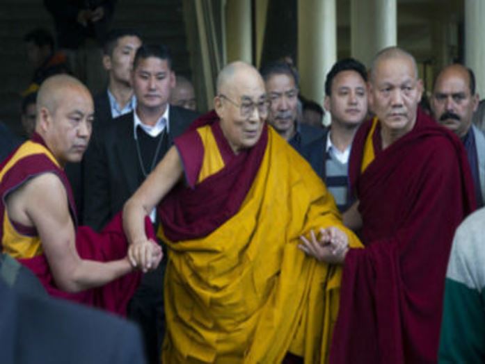 بی اعتنایی دهلی نو به فشار پکن درباره آزادی فعالیت مذهبی دالایی لاما در هند