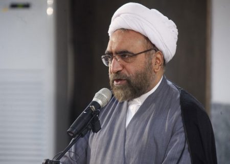 امروز دشمن همه توان خود را در مسائل فرهنگی قرار داده است