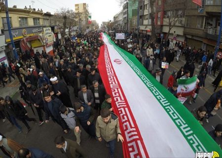 نمایش اقتدار و عزت ملی با حضور حماسی و تماشایی مردم/ تجلی وحدت اقوام و ادیان در راهپیمایی باشکوه ۲۲ بهمن