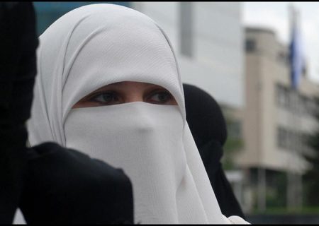 سازمان همکاری اسلامی همه‌پرسی سوئیس درباره ممنوعیت برقع را محکوم کرد