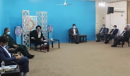 نشست هم‌اندیشی مبارزه با فرق انحرافی در خوزستان برگزار شد