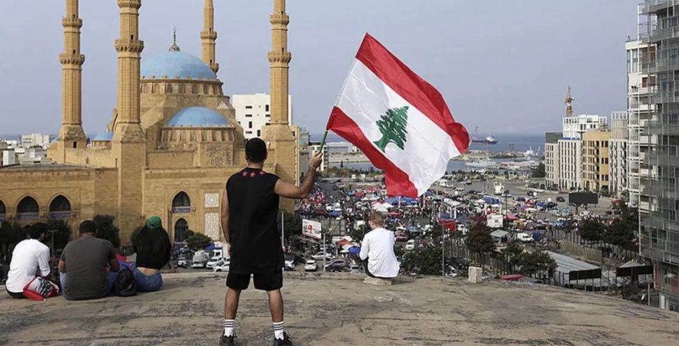 انتقاد تند مفتی اهل سنت و اسقف مسیحیان مارونی لبنان از سیاستمداران این کشور