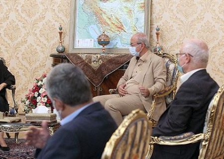 ایرانیان به همزیستی مسالمت‌آمیز اقوام و ادیان مختلف در کنار هم افتخار می‌کنند