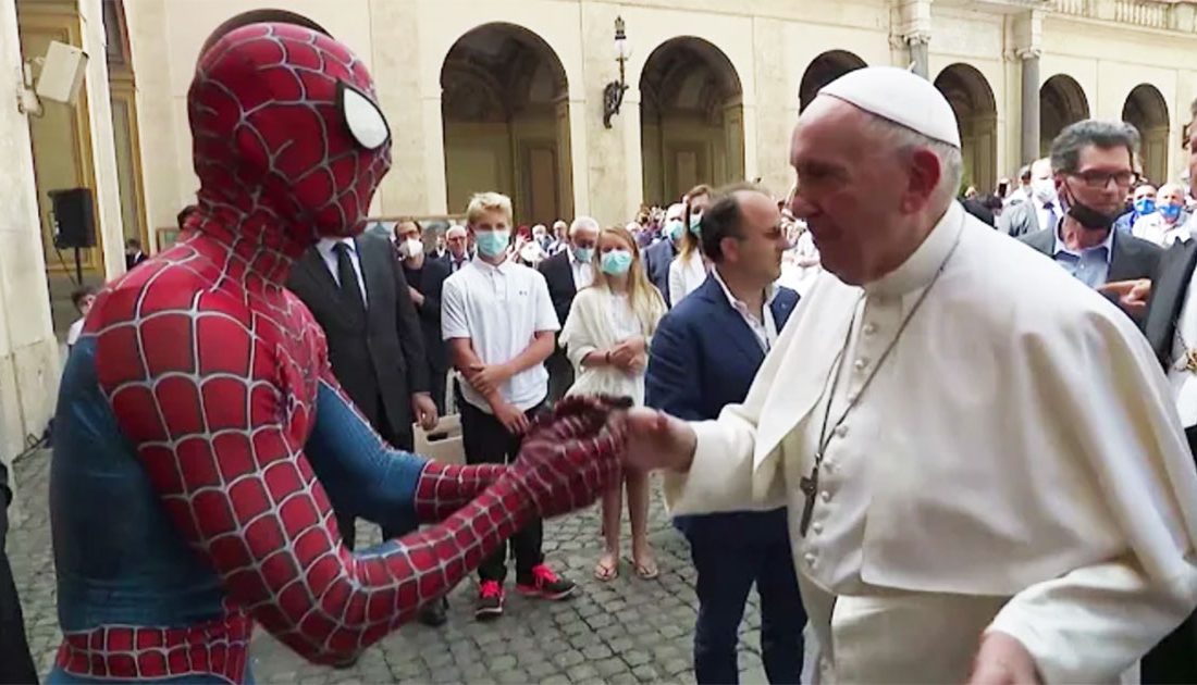 دیدار مرد عنکبوتی با پاپ فرانسیس