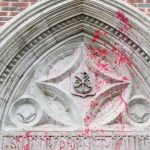 حمله به کلیساهای کانادا با رنگ