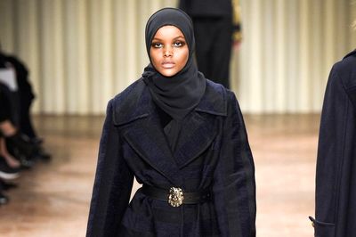افشاگری نخستین مدل مسلمان و محجبه آمریکایی از پشت صحنه دنیای مد/ حجابم هر روز آب می‌رفت
