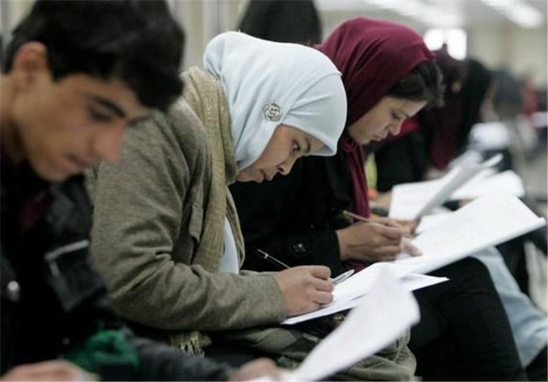 منع حضور همزمان دختران و پسران افغانستان در کلاس های درسی