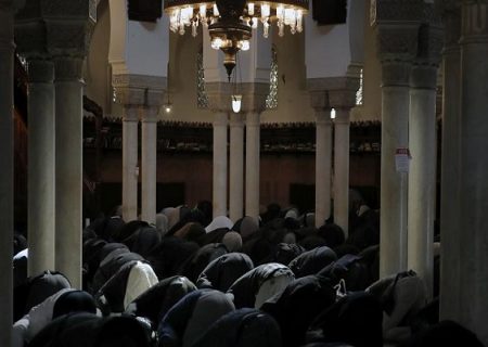 شورای قانون اساسی فرانسه قانون اسلام‌ستیزانه را تصویب کرد