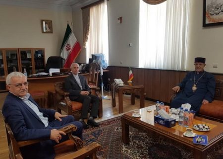 بازدید اسقف سرکسیان از سفارتخانه ایران در جمهوری ارمنستان
