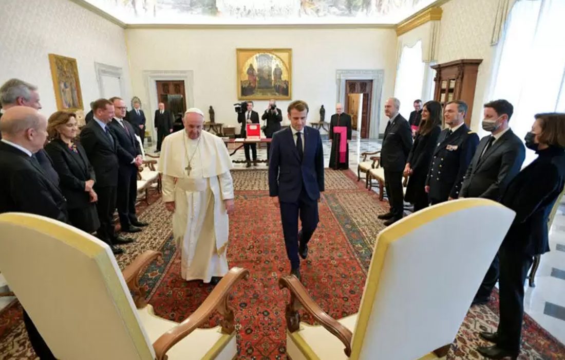 دیدار پاپ و مکرون در بحبوحه رسوایی جنسی کلیسای فرانسه