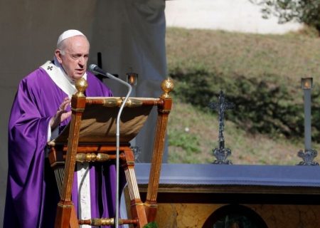 پاپ سوء قصد به جان نخست وزیر عراق را تروریستی دانست