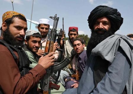 از تمام علما می‌خواهیم حکم مرتد بودن طالبان را اعلام کنند