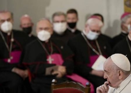 صدها پرونده رسوایی اخلاقی کلیسای کاتولیک اسپانیا روی میز واتیکان