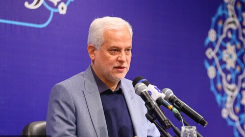اصفهان همواره محل همزیستی صلح‌آمیز ادیان مختلف بوده است