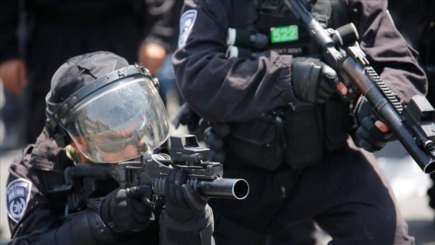 یک زن فلسطینی توسط نظامیان اسرائیل بازداشت شد