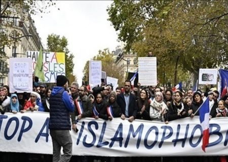 خشم مسلمانان فرانسه از انحلال شورای مسلمانان
