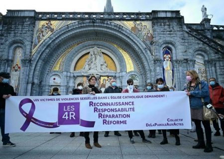 کلیسای فرانسه ۲۰ میلیون یورو برای قربانیان آزارهای جنسی غرامت جمع‌آوری کرد