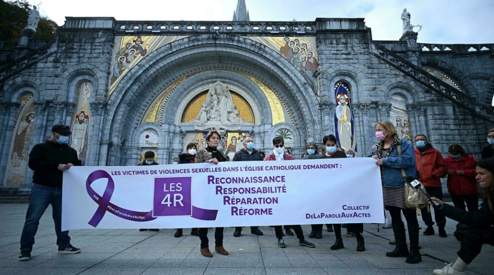 کلیسای فرانسه ۲۰ میلیون یورو برای قربانیان آزارهای جنسی غرامت جمع‌آوری کرد