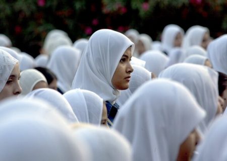 ممنوعیت حجاب در کالج‌های هند، واکنش بانوان پاکستانی را برانگیخت