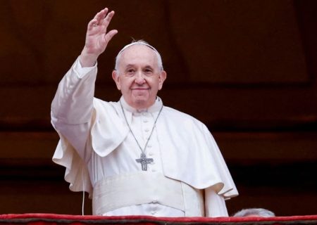پاپ فرار مالیاتی و اقتصاد زیرزمینی را محکوم کرد