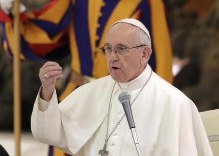 پاپ فرانسیس خطاب به پاتریارک کریل: کلیسا نباید از زبان سیاست استفاده کند