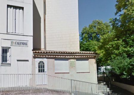 شعارنویسی اسلام‌ستیزانه روی دیوارهای دو مسجد در فرانسه