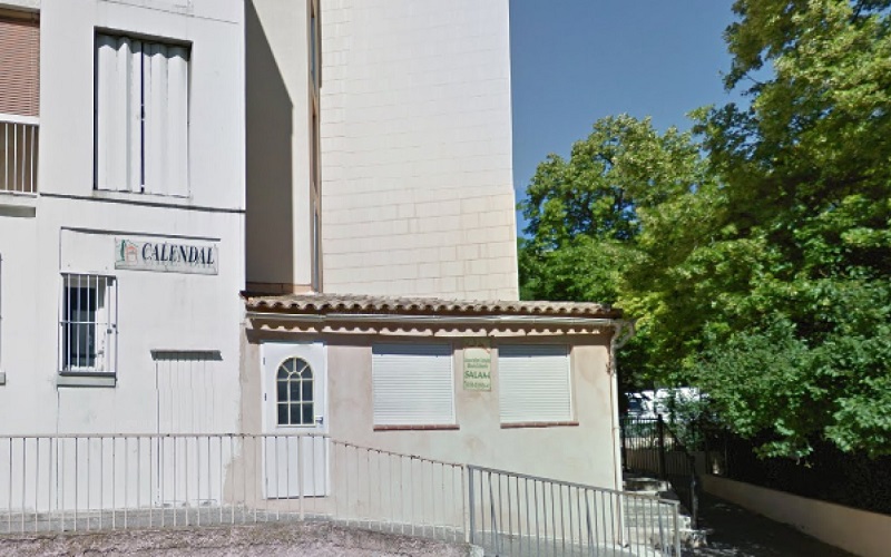 شعارنویسی اسلام‌ستیزانه روی دیوارهای دو مسجد در فرانسه
