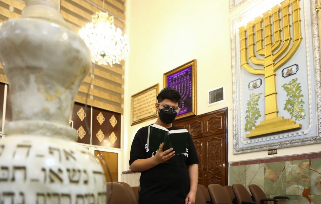 مراسم گرامیداشت یاد امام خمینی در کنیسه یوسف آباد تهران + عکس