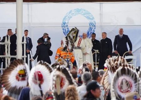 پاپ فرانسیس: در قبال بومیان کانادا «نسل کشی» رخ داده است