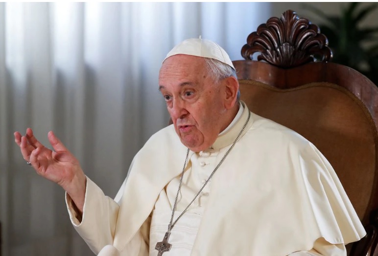 پاپ برای اولین بار از زنان برای انتخاب اسقف‌ها نظر می‌گیرد