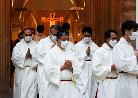 تبیین دیدگاه‌های مذهبی «شی» برای روحانیون هنگ‌کنگ از سوی اسقف‌ها و کشیشان چینی