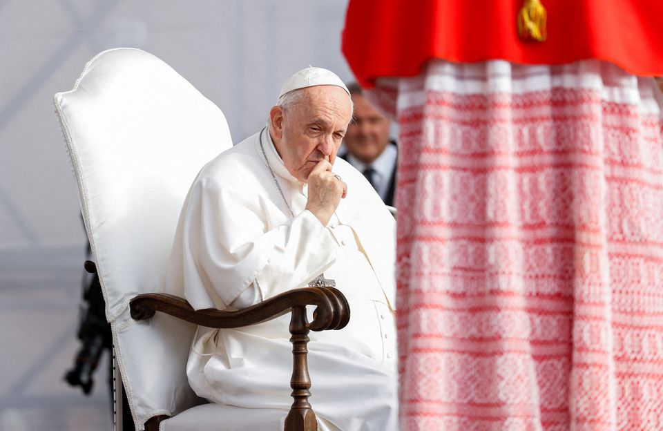 رهبر کاتولیک های جهان: پاپ‌هایی که استعفا می‌دهند متواضع هستند