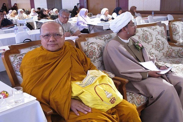 تصاویری از حضور مسیحیان و بودایی‌ها در سوگواری سیدالشهدا(ع) در تایلند
