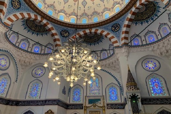 مسجد جامع توکیو؛ بزرگترین عبادتگاه مسلمانان ژاپن به سبک معماری عثمانی