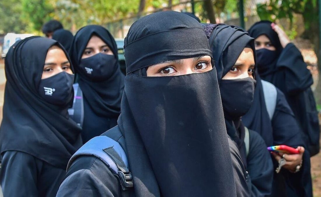 ادامه ممنوعیت حجاب در مدارس کارناتاکا هند