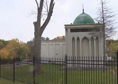 شعارنویسی در مسجد تورنتو نشانه تشدید اسلام‌هراسی است
