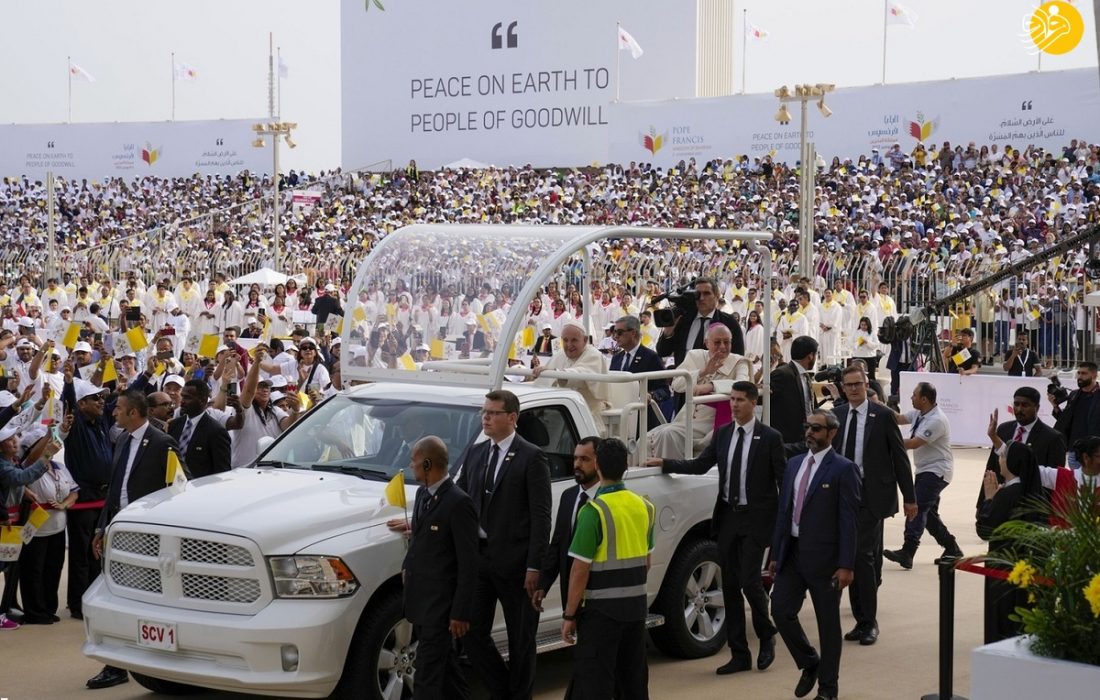 گردهمایی ۳۰ هزار نفر مسیحیان در بحرین با حضور پاپ