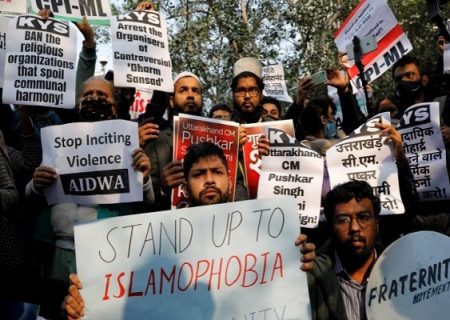 درخواست‌ برکناری وزیر کشور هند در پی اذعان به کشتار مسلمانان