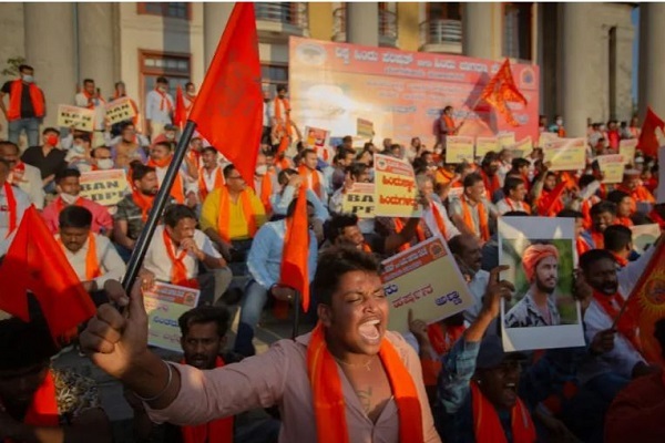 حمله هندوهای افراطی به مسلمانان حاضر در یک جشن تولد