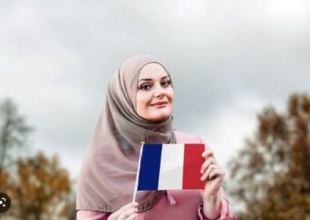 واکنش راست‌گرایان افراطی فرانسوی به تبلیغی با تصویر زنان محجبه