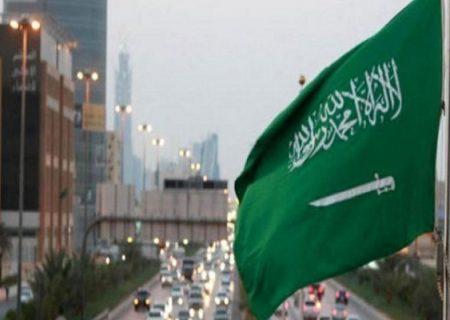 حمله رسانه‌ای سعودی به فقها و علم فقاهت