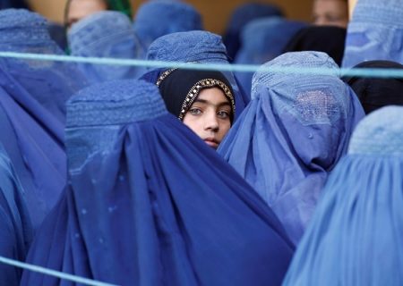محدودیت زنان افغانستان به جنگ درون‌گروهی طالبان ارتباط دارد