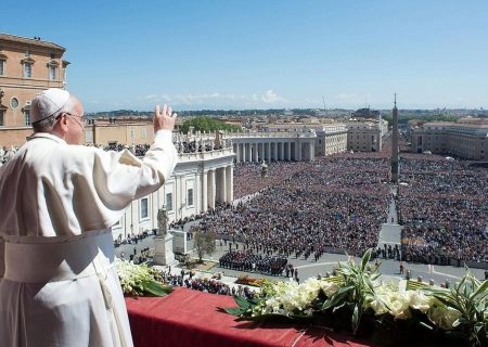 اولین مراسم مذهبی پاپ پس از مرخص شدن از بیمارستان