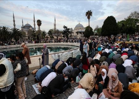برپایی نماز عید فطر در مسجد جامع «ایاصوفیه» با حضور اردوغان