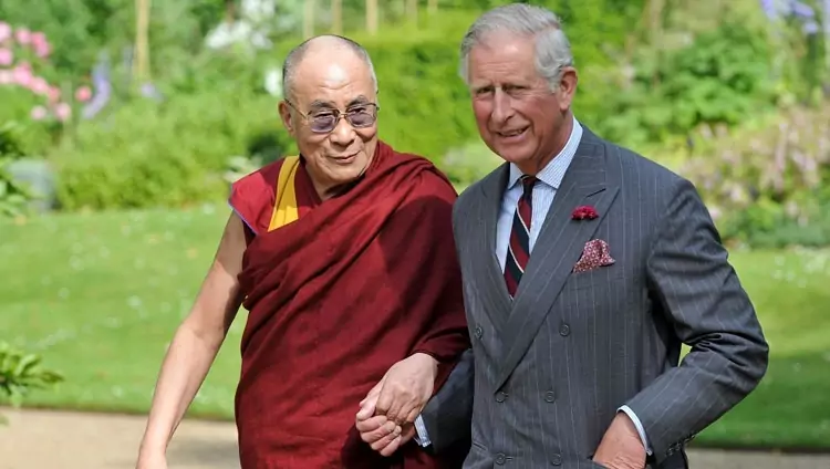 دالایی لاما تاجگذاری چارلز سوم را تبریک گفت