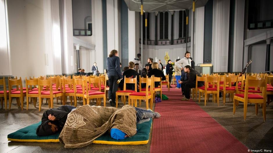 میزان پناهندگی کلیسایی در آلمان کاهش یافته است