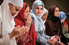 حجاب بیانگر آزادی مذهبی و فرهنگی ملل است