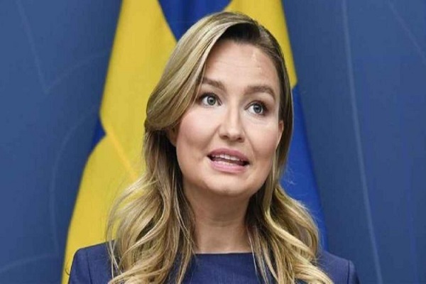 پیشنهاد عجیب معاون نخست‌وزیر سوئد به مسلمانان این کشور درباره قرآن‌سوزی